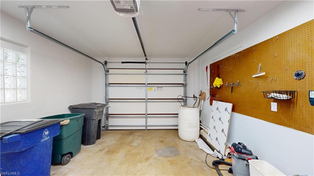 27514 Playa Del Rey LN, BONITA SPRINGS FL 34135-28