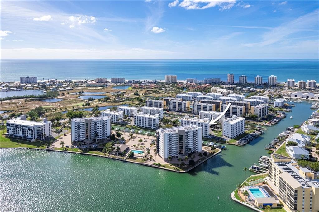 4331 Bay Beach LN 651-24