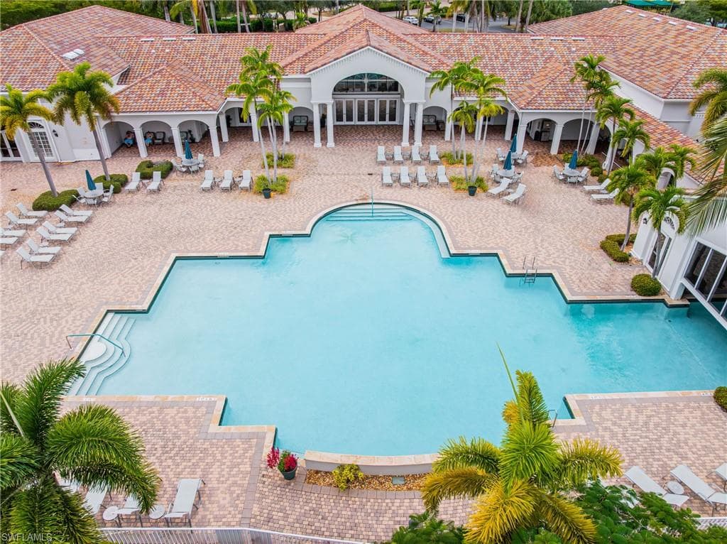 8949 Cascades Isle BLVD, ESTERO FL 33928-26