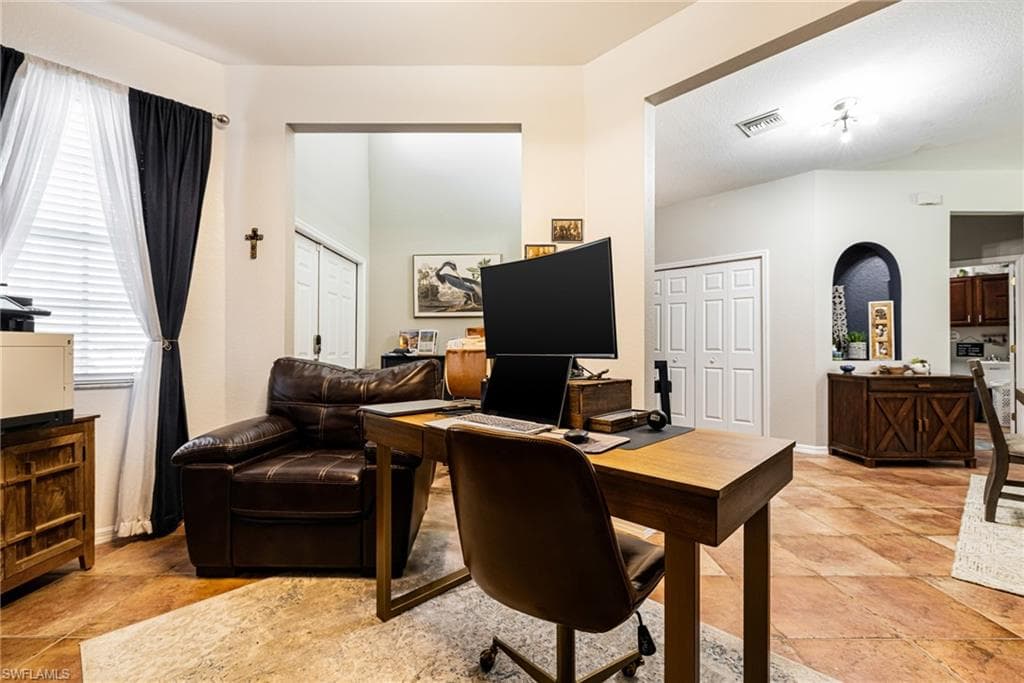 14077 Danpark LOOP, FORT MYERS FL 33912-18