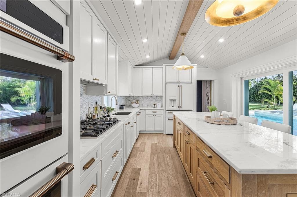 6155 Standing Oaks LN, NAPLES FL 34119-10