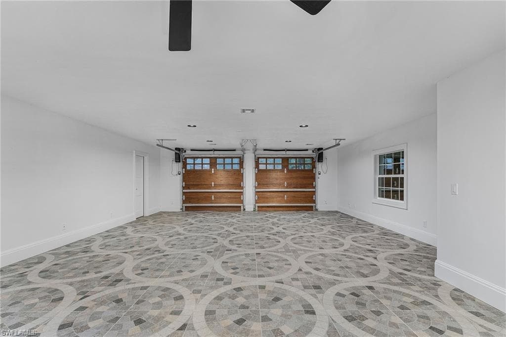 6155 Standing Oaks LN, NAPLES FL 34119-39