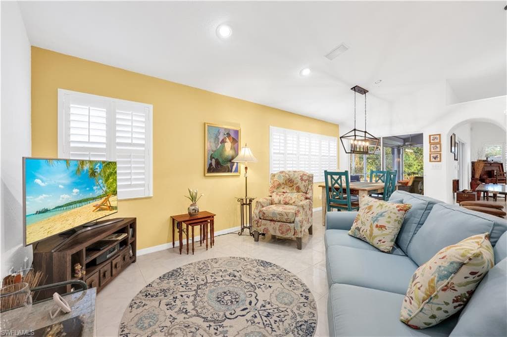 1335 Old Oak LN, NAPLES FL 34110-13