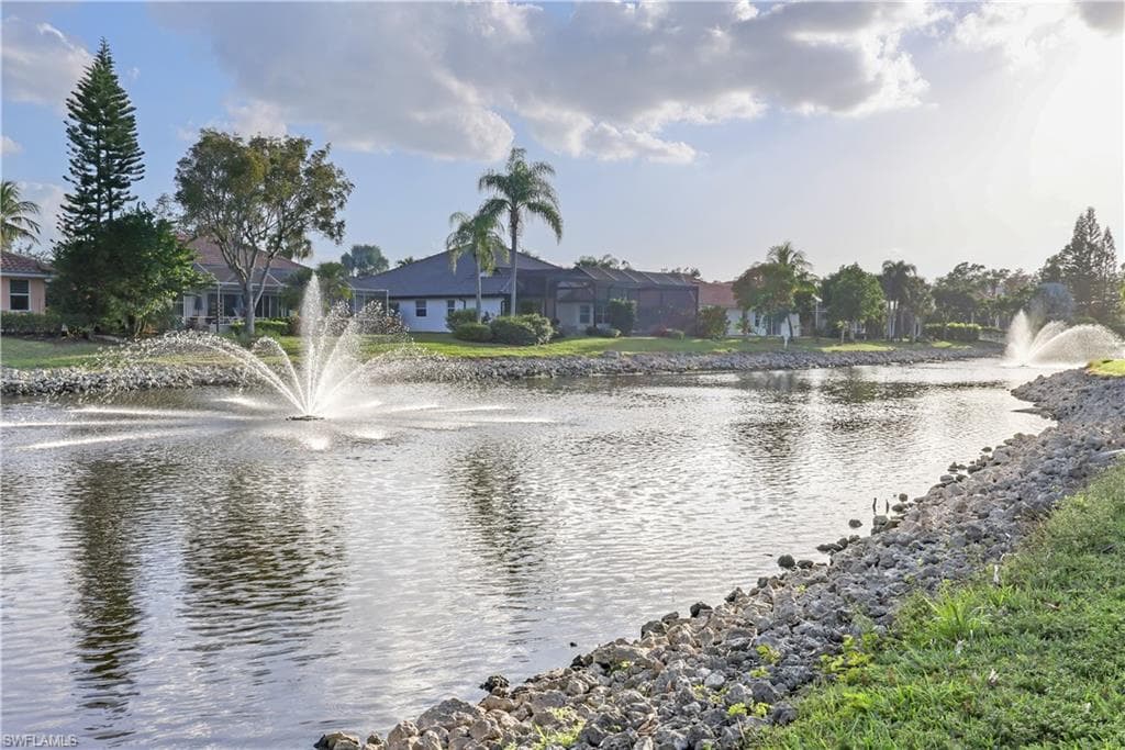1335 Old Oak LN, NAPLES FL 34110-22