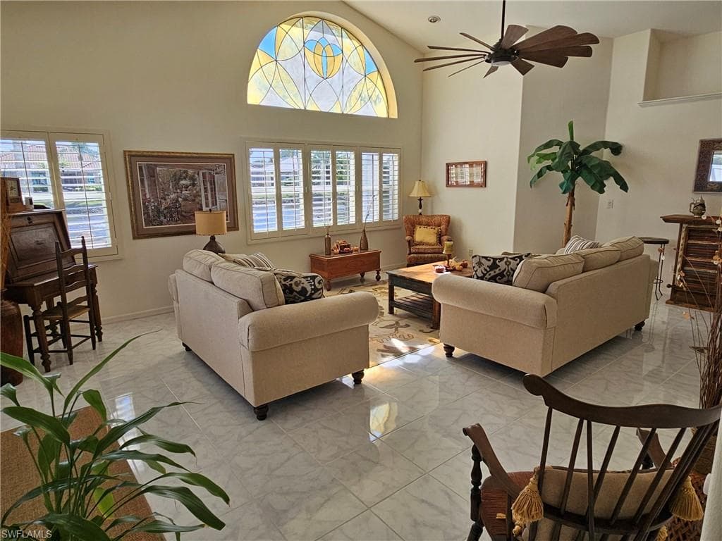 1335 Old Oak LN, NAPLES FL 34110-4