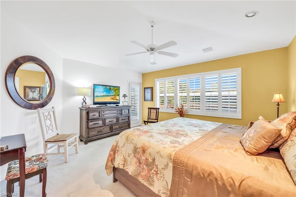 1335 Old Oak LN, NAPLES FL 34110-8