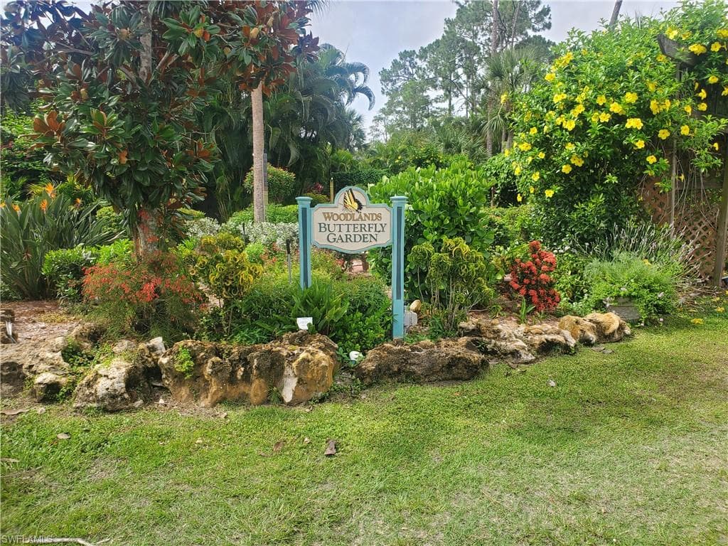 10823 Ani CIR, ESTERO FL 33928-35