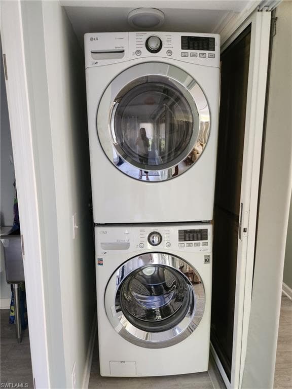 10823 Ani CIR, ESTERO FL 33928-19