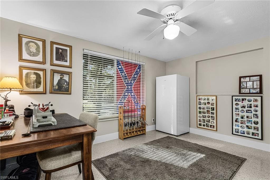 2563 Weeks AVE, NAPLES FL 34112-11