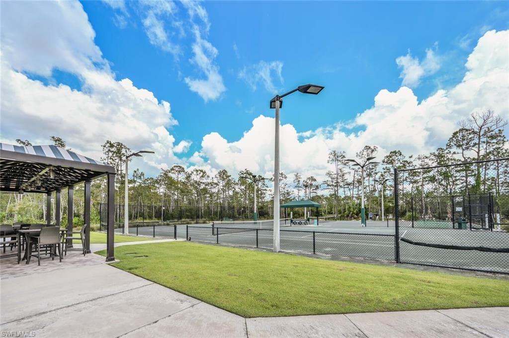 8575 Naples Heritage DR # 116, NAPLES FL 34112-46