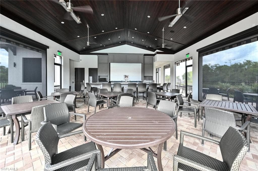 8575 Naples Heritage DR # 116, NAPLES FL 34112-36