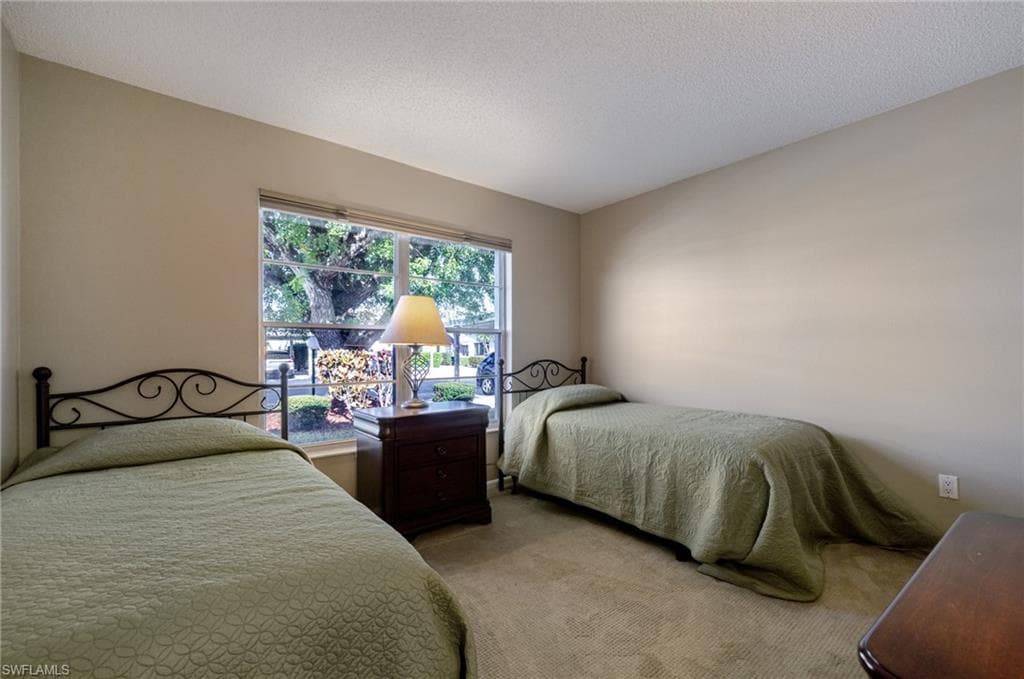 6869 Bogey DR, FORT MYERS FL 33919-21