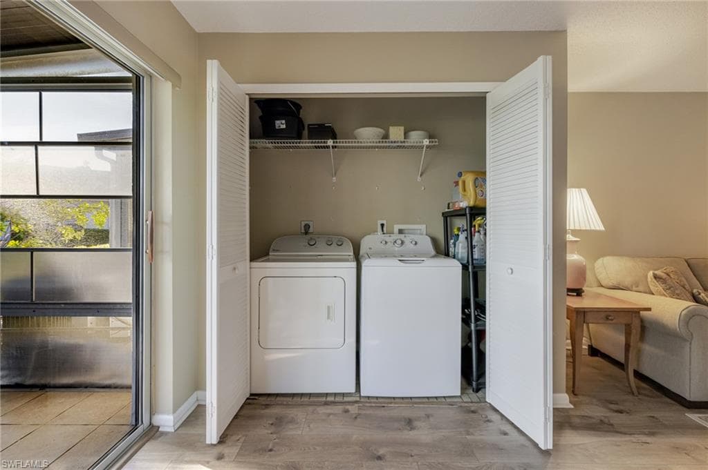 6869 Bogey DR, FORT MYERS FL 33919-25