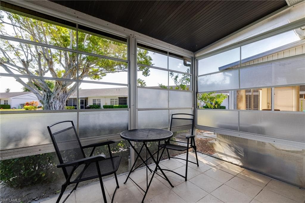 6869 Bogey DR, FORT MYERS FL 33919-27