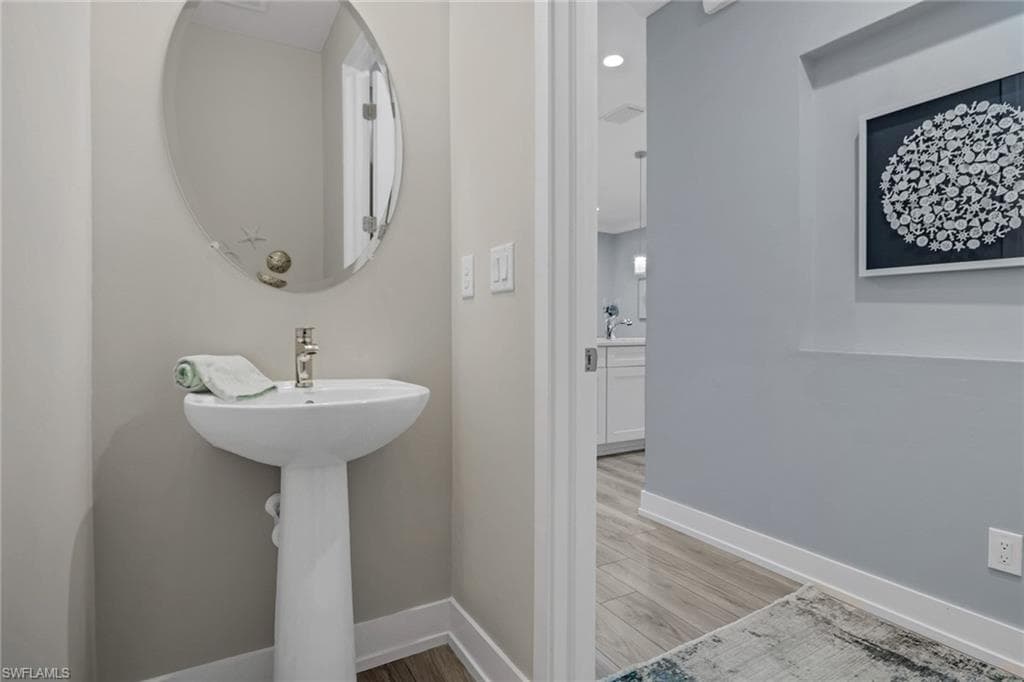 12973 Pembroke DR, NAPLES FL 34105-19