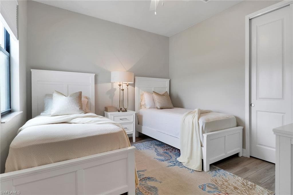 12973 Pembroke DR, NAPLES FL 34105-14