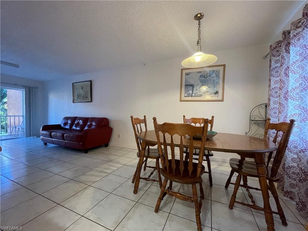 2366 E Mall DR # 304, FORT MYERS FL 33901-9