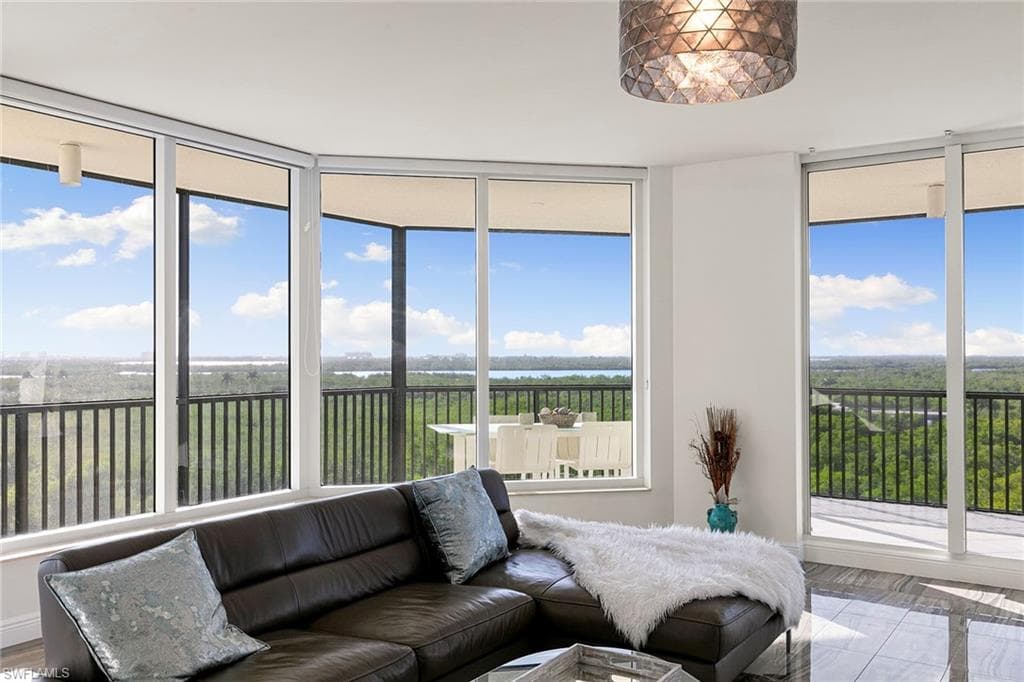 1065 Borghese LN # 701, NAPLES FL 34114-8