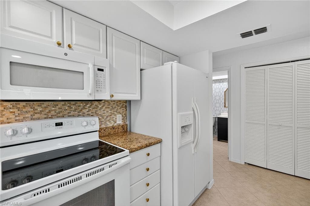 3136 Kings Lake BLVD # 7546, NAPLES FL 34112-7