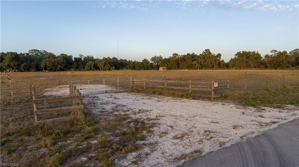 894 Cemetery RD, LABELLE FL 33935-29