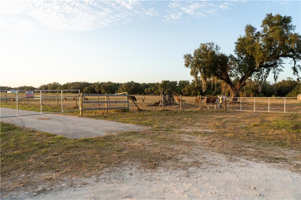 894 Cemetery RD, LABELLE FL 33935-33