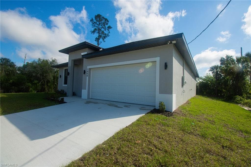 1032 Hilton CT, LABELLE FL 33935-1