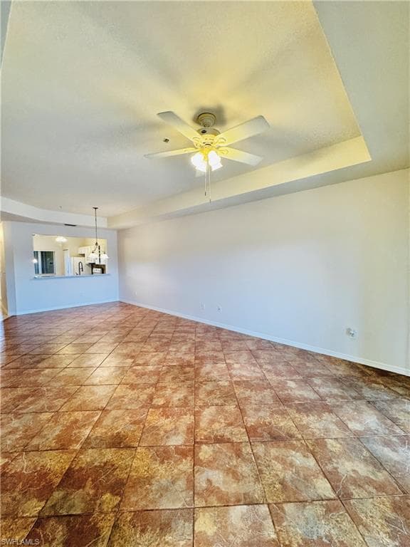 10010 Maddox LN 318-7