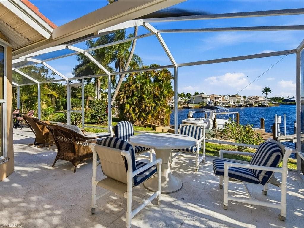 127 Newport DR, NAPLES FL 34114-16