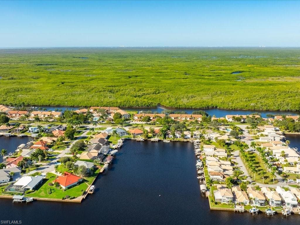 127 Newport DR, NAPLES FL 34114-30