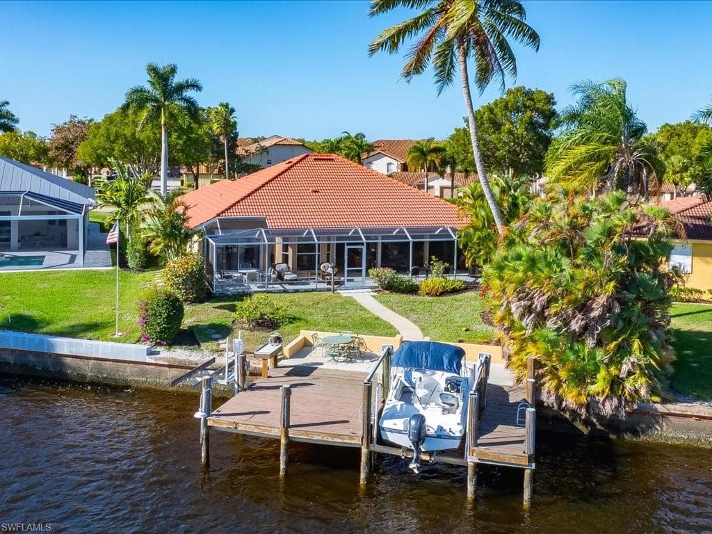 127 Newport DR, NAPLES FL 34114-24