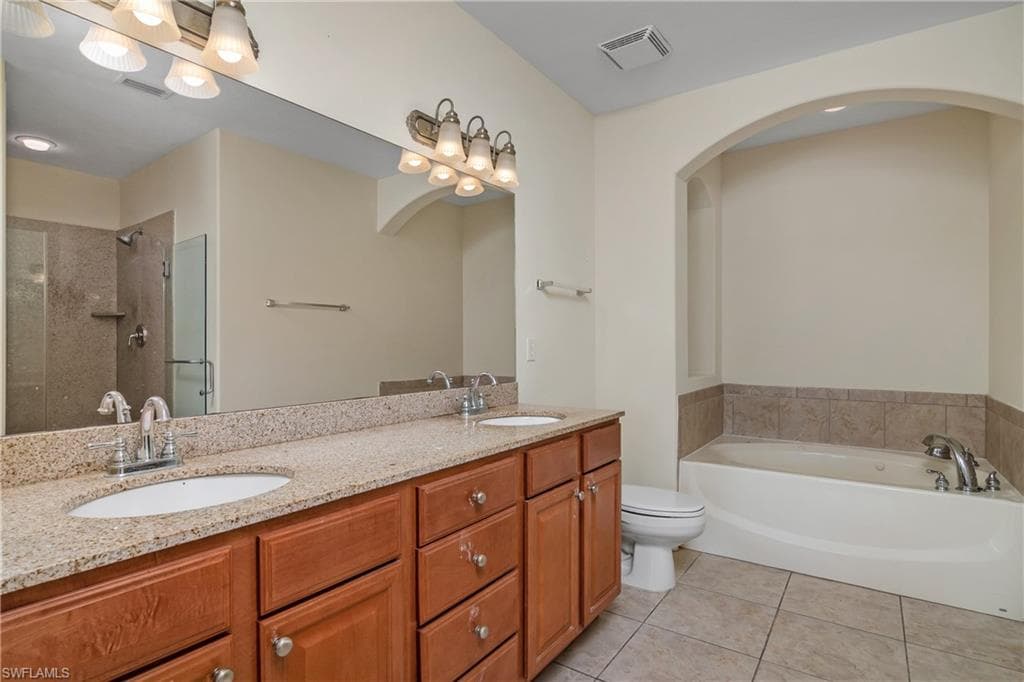 1284 Verde DR # 2, NAPLES FL 34105-14