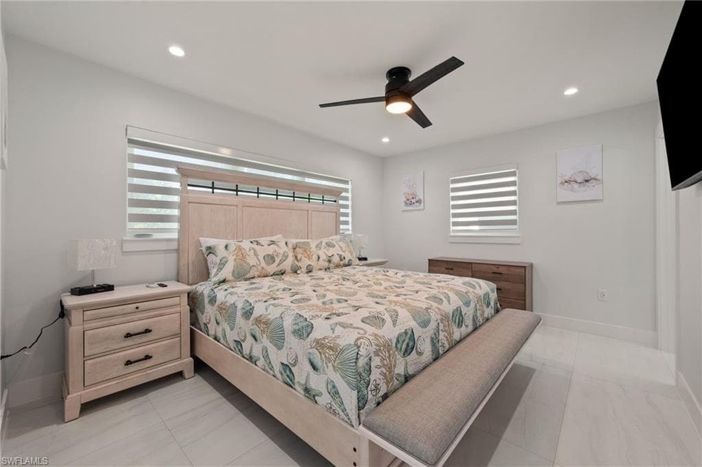 139 San Salvador ST, NAPLES FL 34113-12