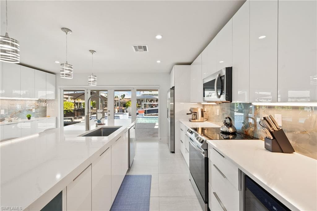 139 San Salvador ST, NAPLES FL 34113-10