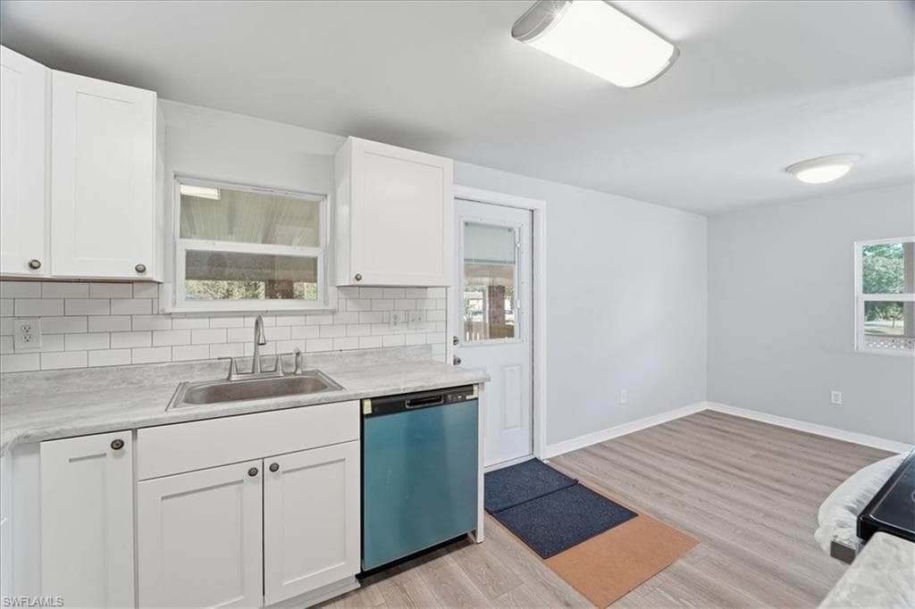 2425 Case LN, NORTH FORT MYERS FL 33917-21