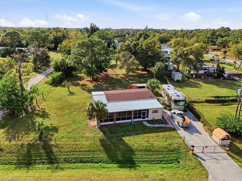2425 Case LN, NORTH FORT MYERS FL 33917-2