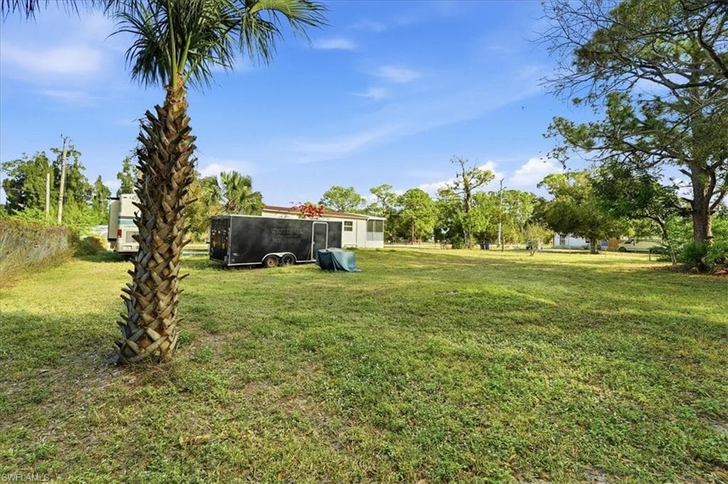 2425 Case LN, NORTH FORT MYERS FL 33917-13