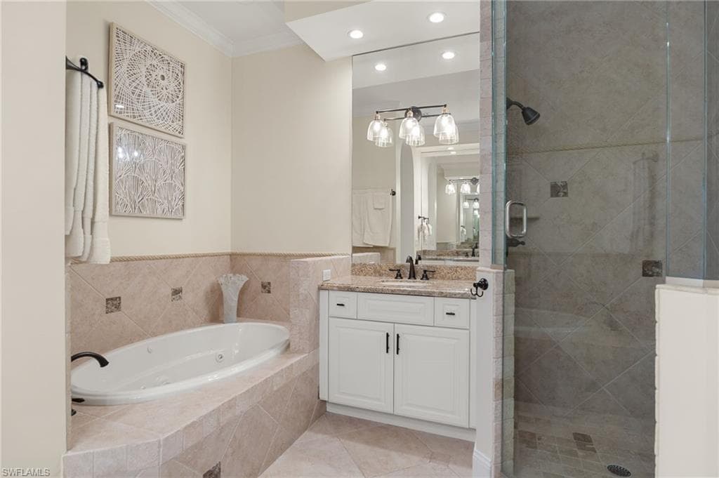 27556 River Reach DR, BONITA SPRINGS FL 34134-33