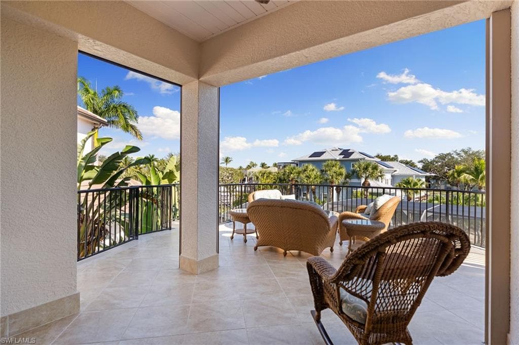 27556 River Reach DR, BONITA SPRINGS FL 34134-30