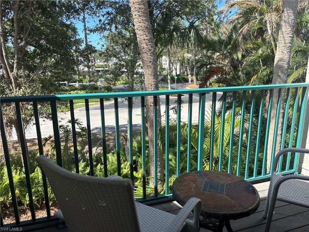 55 Emerald Woods DR # C8, NAPLES FL 34108-16