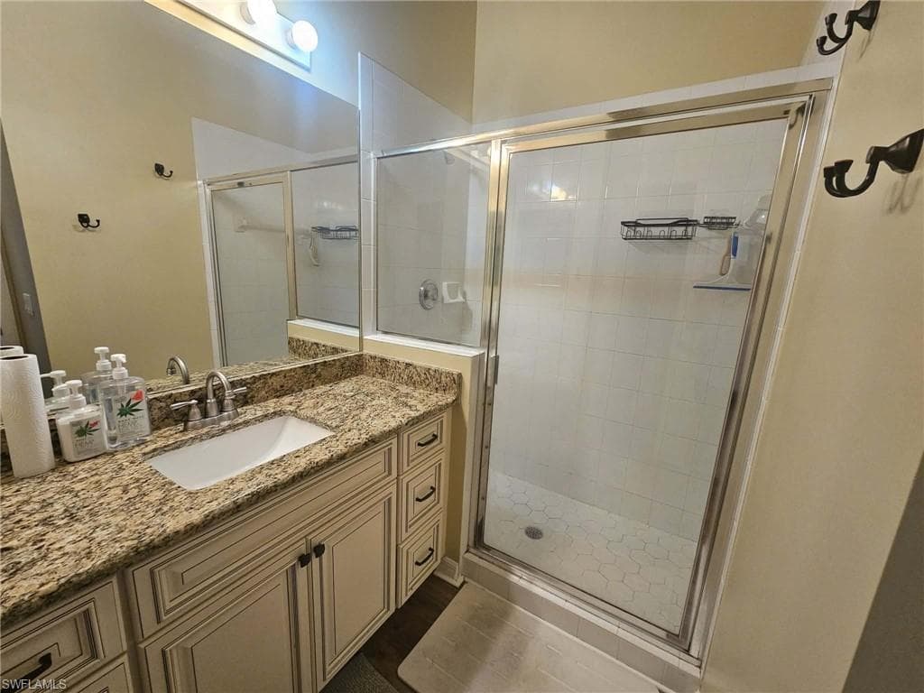 266 Newport DR # 310, NAPLES FL 34114-11