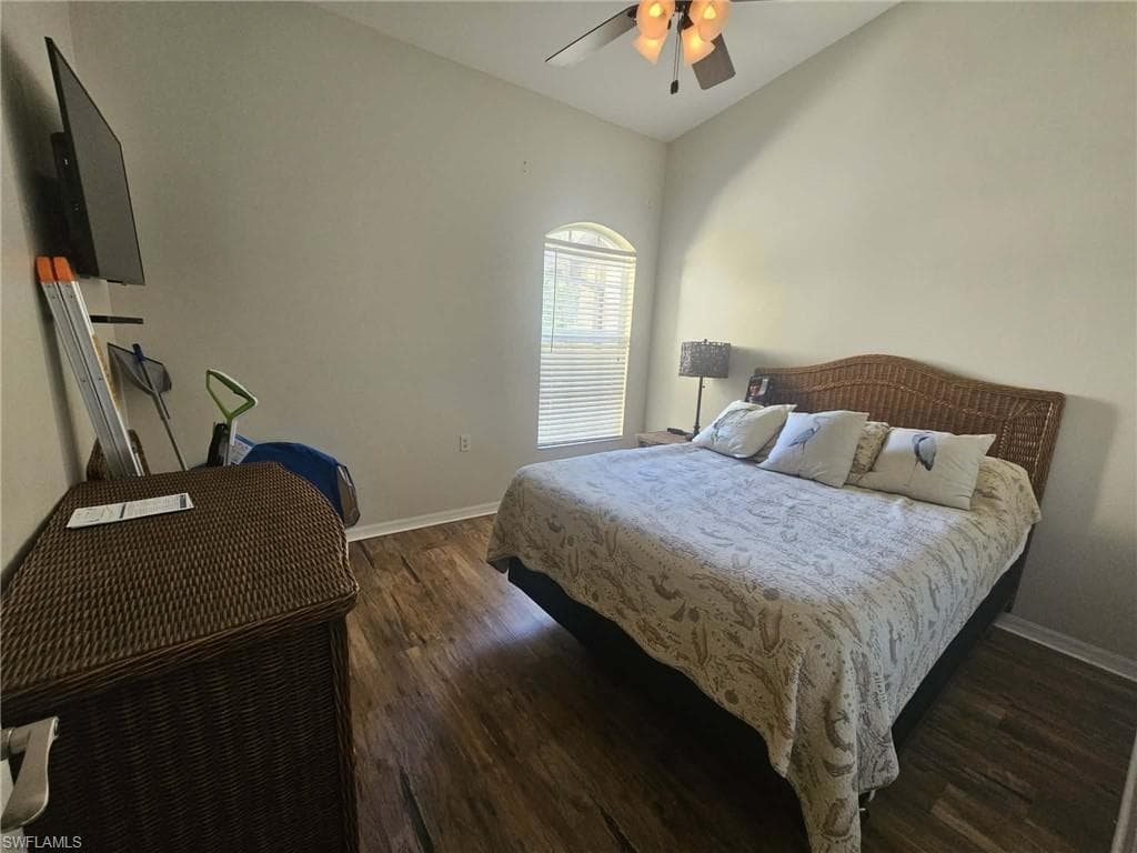 266 Newport DR # 310, NAPLES FL 34114-13