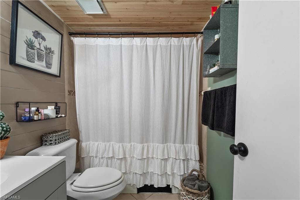 8805 Lateen LN # 103, FORT MYERS FL 33919-15