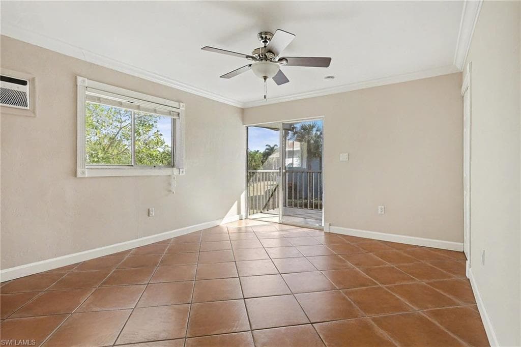 8127 Country RD # 205, FORT MYERS FL 33919-12