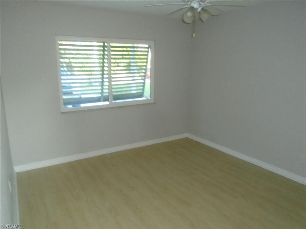 991 April LN, NORTH FORT MYERS FL 33903-7