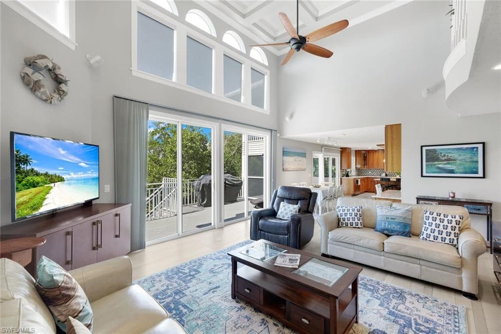 1111 Schooner PL, SANIBEL FL 33957-5