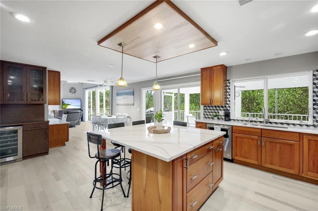 1111 Schooner PL, SANIBEL FL 33957-12