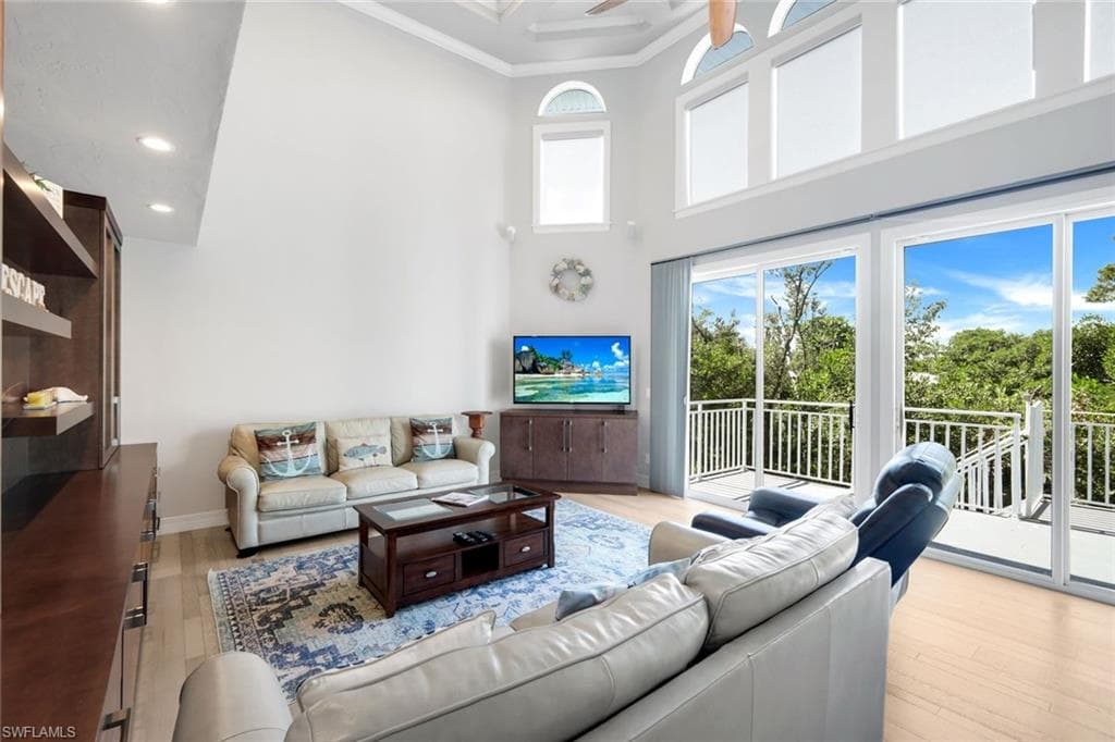 1111 Schooner PL, SANIBEL FL 33957-7