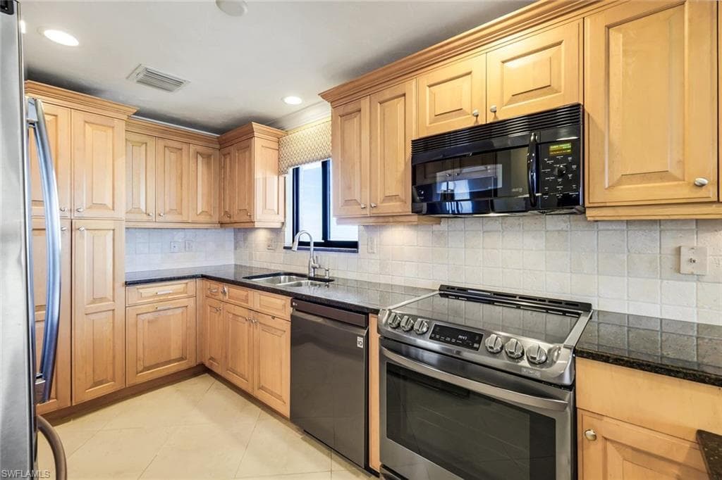 26171 Hickory BLVD, BONITA SPRINGS FL 34134-10