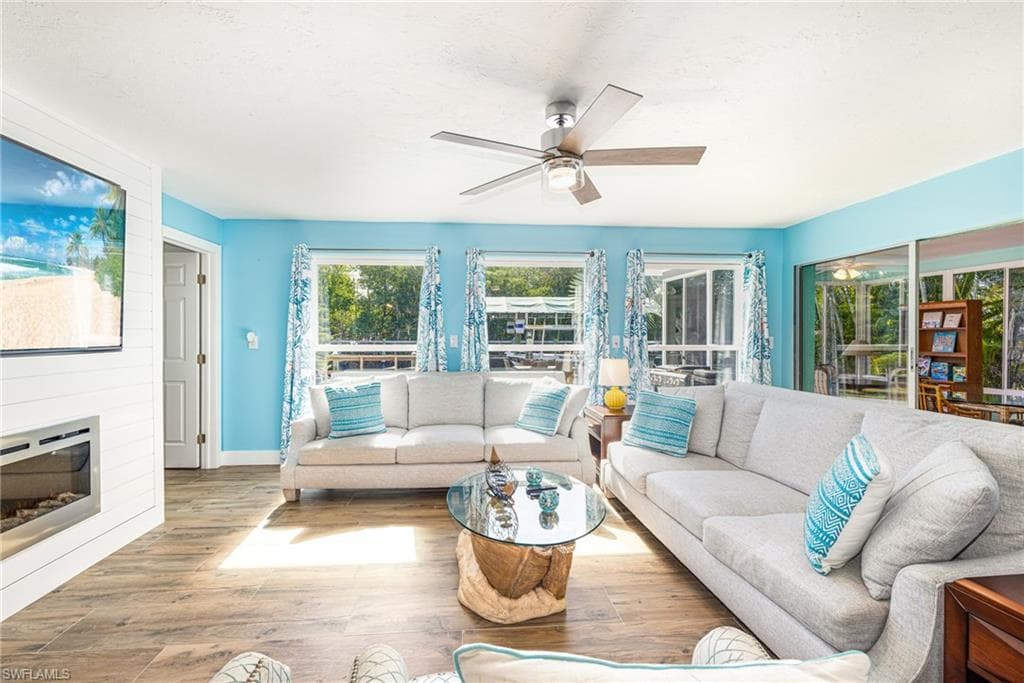 4817-4819 Gary RD, BONITA SPRINGS FL 34134-1