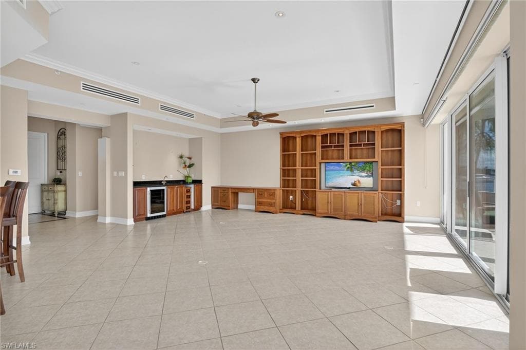 909 10th ST S # 204, NAPLES FL 34102-42